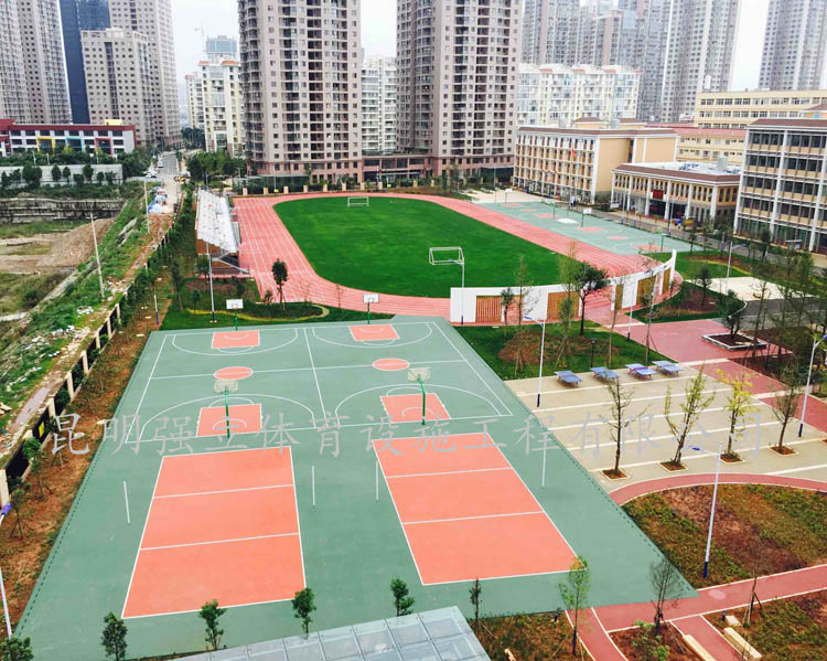 西山區(qū)前衛(wèi)二十號(hào)片區(qū)配套中學(xué)運(yùn)動(dòng)場(chǎng)（廣福城 A5 地塊）